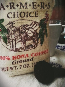Un cafecin directo desde Hawaii gracias a Ene. #Kona #coffee ☕ (Kona is the source for most of the Best Hawaiian Coffee Brands)